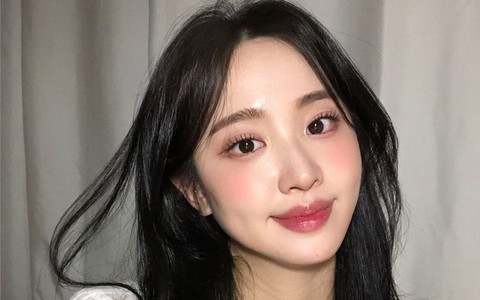 Thăng hạng nhan sắc nhờ sử dụng phấn highlight đúng cách