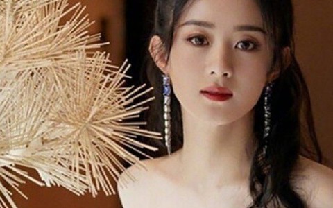 Triệu Lệ Dĩnh gây tranh cãi khi có lượt xem trực tuyến cao nhất