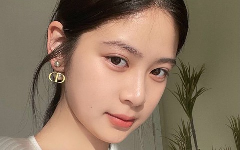 5 serum bình dân nhưng trị mụn ''đỉnh chóp'', giúp da căng bóng láng mịn như gương, lỗ chân lông cũng nhỏ mịn thấy rõ