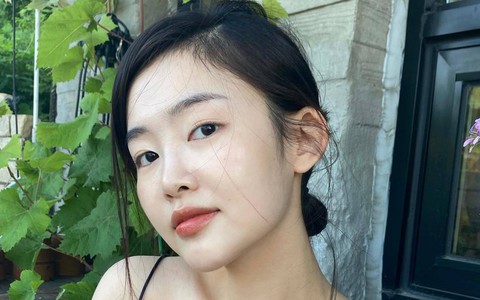 4 lưu ý giúp nàng da dầu chọn được lọ kem chống nắng thật chuẩn, muốn bôi mỗi ngày