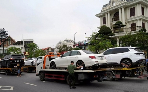 Tình tiết bất ngờ về dàn xe sang bị tạm giữ sau cuộc khám xét nhà cựu Chủ tịch TP Hạ Long