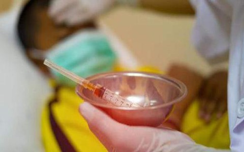 7 dấu hiệu cảnh báo sốt xuất huyết nghiêm trọng