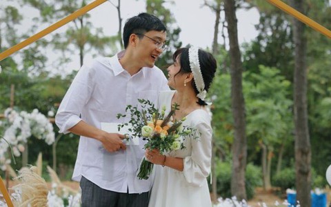 Hạnh phúc với đám cưới trong rừng, chỉ mời 30 khách