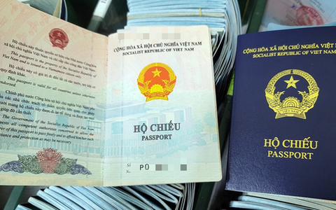 Vụ Đức không công nhận hộ chiếu mẫu mới: Việt Nam đề nghị phối hợp giải quyết