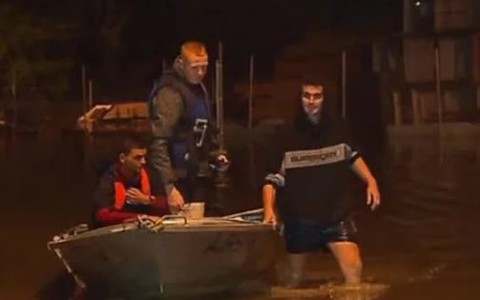 Úc: Dân Sydney "tuyệt vọng" vì lũ lụt