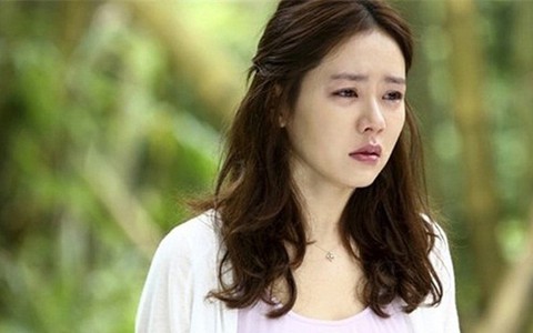 Trách mẹ chồng bán nhà 2 tỷ chia cho mình có 200 triệu, em chồng được nhiều, tôi ứa nước mắt khi tình cờ về quê thăm bà