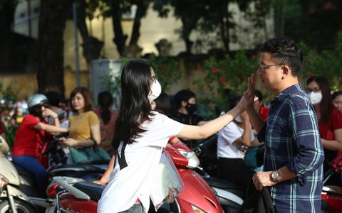 Hà Nội công bố điểm thi vào lớp 10, chi tiết cách tra cứu điểm thi