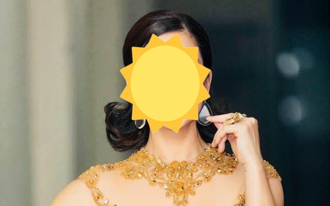 Một sao nữ có con gái học cực giỏi: Nhận bằng khen từ Tổng thống Mỹ, hàng ngày được bố dượng dạy dỗ cẩn thận