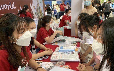 Tuyển sinh đại học: Khẩn trương đăng ký nguyện vọng lên hệ thống