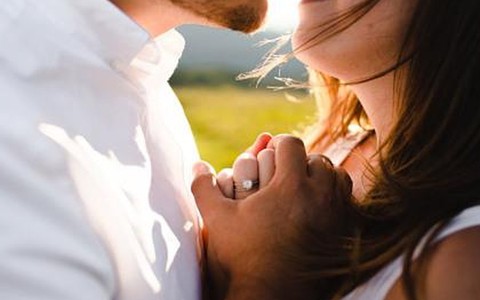 Nhận diện những lời đường mật của đàn ông dễ khiến phụ nữ 'chết chìm'