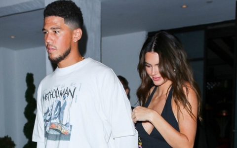 Kendall Jenner xinh đẹp đi chơi đêm cùng bạn trai sau khi tái hợp
