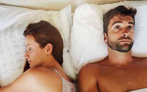 Nam giới “ngại sex” sau khi mắc COVID-19?
