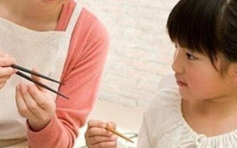 Cách dạy con biết quý trọng gia đình của người Nhật
