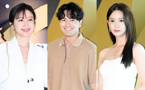2 nữ thần Yoona và Hani đẹp đến mức đại náo siêu sự kiện, tài tử Lee Jin Wook và WINNER nổi bật giữa quân đoàn sao hạng A