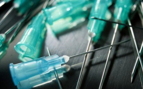 Số phụ nữ bị đâm kim tiêm tăng cao, Tây Ban Nha mở cuộc điều tra