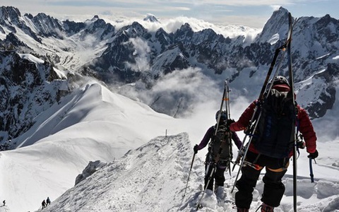 “Hãy đặt cọc chi phí đám tang của bạn trước khi leo núi Mont Blanc”
