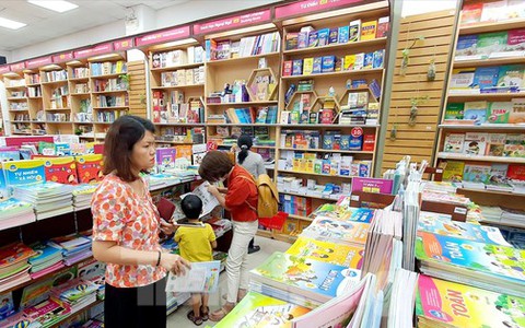 Ðầu năm học mới: Thiếu sách giáo khoa, sách chuyên đề