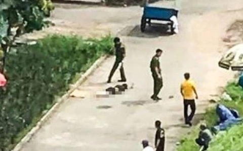Nam sinh rơi lầu ký túc xá xuống đất tử vong
