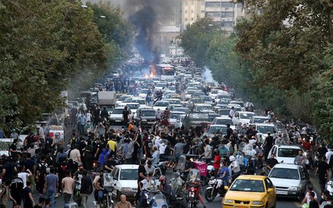 Iran: Biểu tình lan rộng ở thủ đô và 50 thành phố