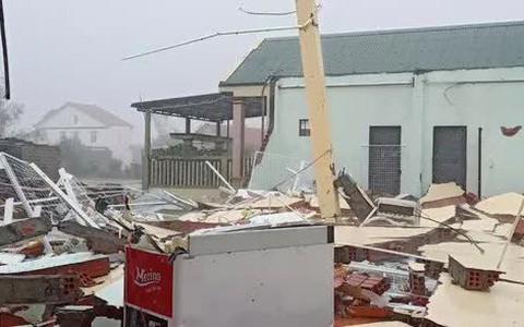 Những hình ảnh đầu tiên về thiệt hại do siêu bão Noru gây ra chiều 27/9