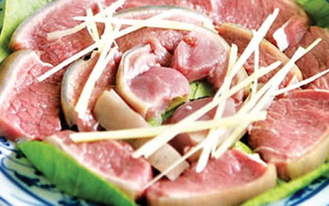 Thịt đỏ ngon nhưng không phù hợp với 6 nhóm người này