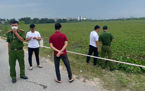 Điều tra vụ người đàn ông tử vong dưới mương nước tại Hà Nội