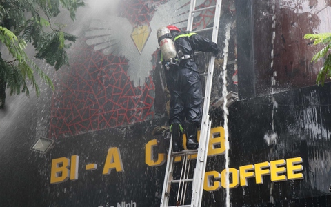 Cháy lớn tại quán Bi-a Club ở Bắc Ninh