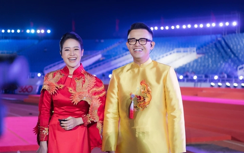 Netizen "phát sốt" trước khả năng nói tiếng Anh của dàn MC, BTV đình đám VTV: Ai cũng đỉnh hết sức!