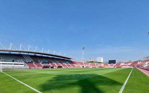 Cận cảnh SVĐ Thammasat: Có thật sân của trận chung kết lượt về AFF Cup 2022 tốt hơn Mỹ Đình?