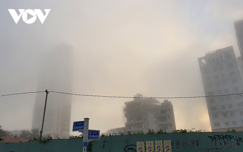 Thời tiết xấu khiến 15 chuyến bay ở Đà Nẵng phải hoãn hủy, hạ cánh xuống sân bay khác
