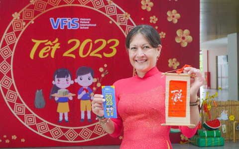 Giáo viên nước ngoài đón Tết ta