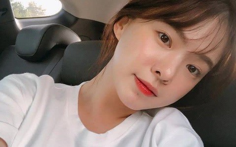Thời tiết miền Bắc chuyển lạnh, chị em nên chọn serum chứa 1 trong 2 thành phần này để cứu da khỏi thô ráp sần sùi