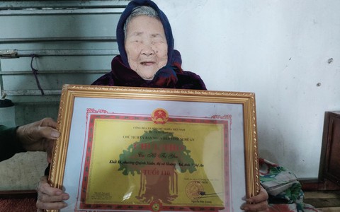 Xuân sum vầy bên 5 thế hệ của cụ bà 110 tuổi ở Nghệ An