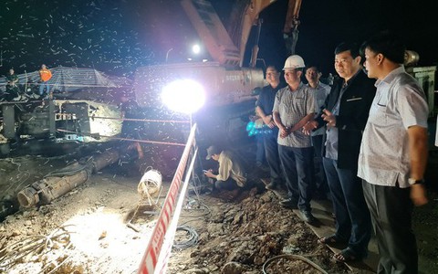 Cứu bé trai lọt xuống trụ bê tông sâu 35m: Dự kiến tiếp tục làm xuyên đêm