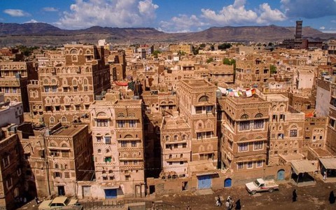Những ngôi nhà chọc trời bằng bùn đất ở Yemen: Không dùng giàn giáo để xây dựng, phải liên tục được bảo trì vì bị thiên nhiên 'tác động'