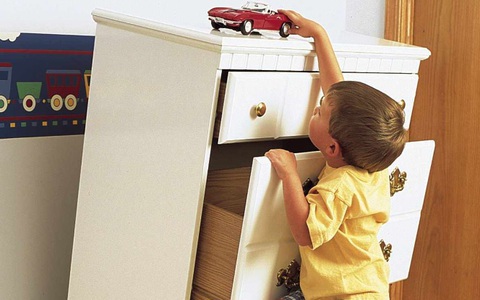 Thu hồi 17,3 triệu chiếc tủ ngăn kéo vì sự an toàn của trẻ