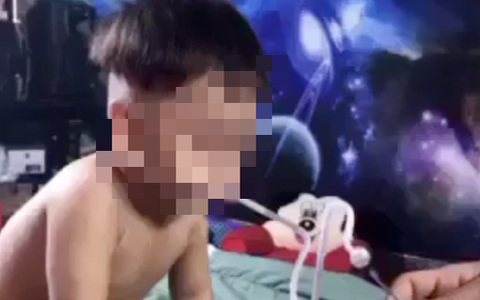 Lời khai của hai kẻ hành hạ, nghi ép bé 3 tuổi hút ma tuý