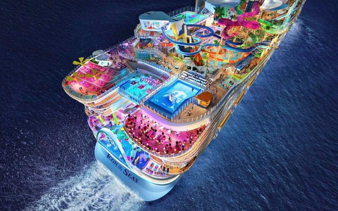 Cận cảnh con tàu du lịch khổng lồ lớn gấp 5 lần Titanic huyền thoại: Sức chứa 10.000 người, dài hơn ba sân bóng đá