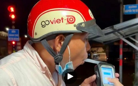 Người đàn ông vi phạm nồng độ cồn rồi tấn công CSGT tại TP.HCM đã ra đầu thú