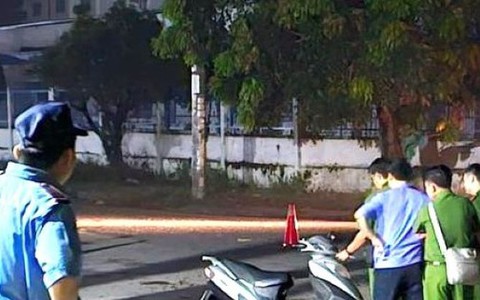Người đàn ông sùi bọt mép, tử vong sau khi nói chuyện với người khác