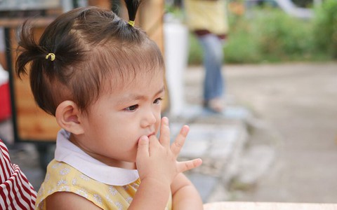 "Con ghét em": Trẻ nhỏ trở nên ích kỷ khi làm anh, chị khiến phụ huynh bối rối