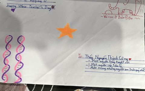 Trường đề nghị không tặng quà ngày nhà giáo: Sao lại phải 'cấm'?