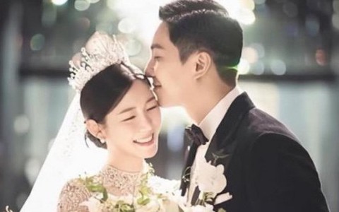 Làm rõ nghi vấn Lee Seung Gi và con gái “Mama Chuê” cưới chạy bầu