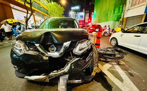 Bác sĩ một bệnh viện ở TPHCM lái ô tô gây tai nạn trong tình trạng say xỉn