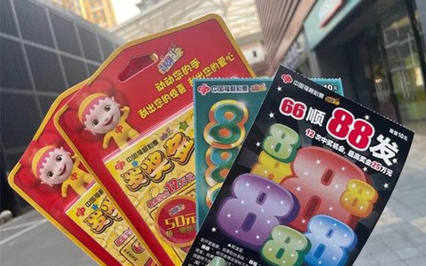 Nghiện cào vé số, cô gái vay nợ gần 1 tỷ đồng trong 3 tháng