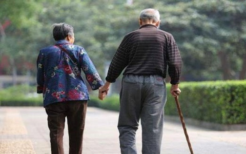 Tôi không thể trở về quê khi đã bán nhà cho con mua chung cư ở Hà Nội