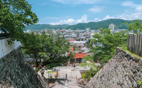 Tặng tiền cho cư dân chuyển đến sinh sống, thị trấn ở Nhật Bản vẫn gặp áp lực dân số