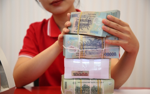Hệ lụy của "rủ nhau bùng nợ" trong vay tiêu dùng