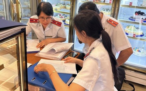 TPHCM công bố nguyên nhân trẻ tử vong do bánh su kem tại lễ trung thu