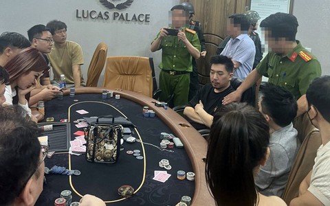Chiêu thức tinh vi của sòng bạc núp bóng CLB Poker vừa bị triệt phá